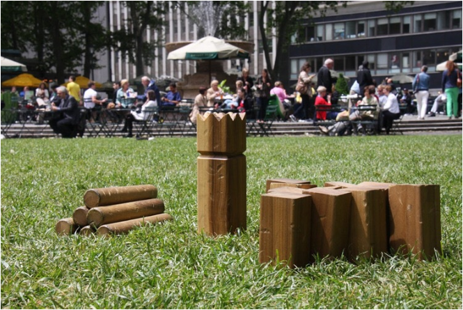 Outdoor Lawn Kubb Game Set